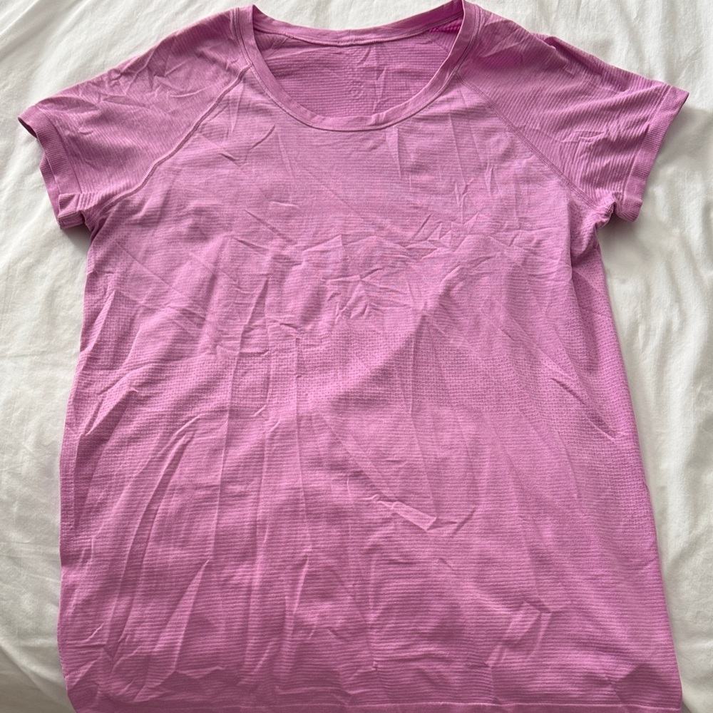 lululemon athletica Light Purple Short Sleeve Tee